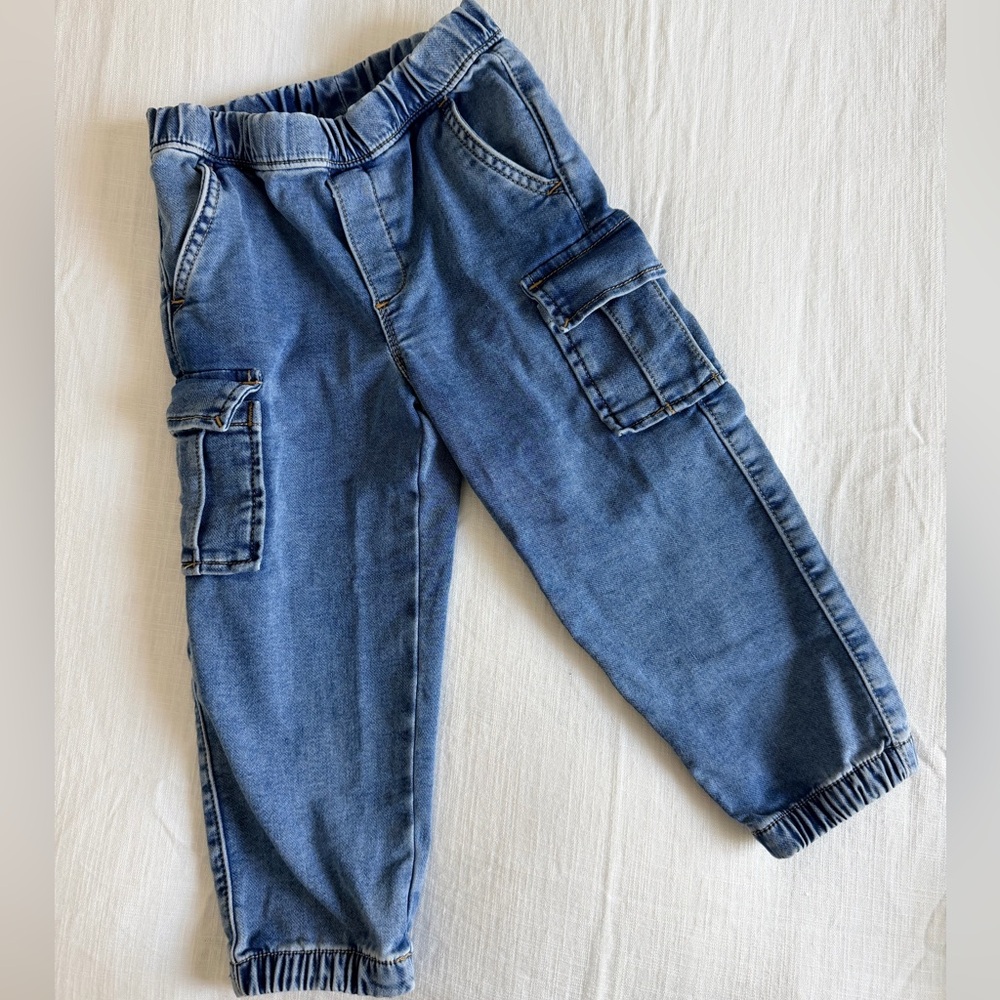 GAP toddler cargo pull on jeans 3T